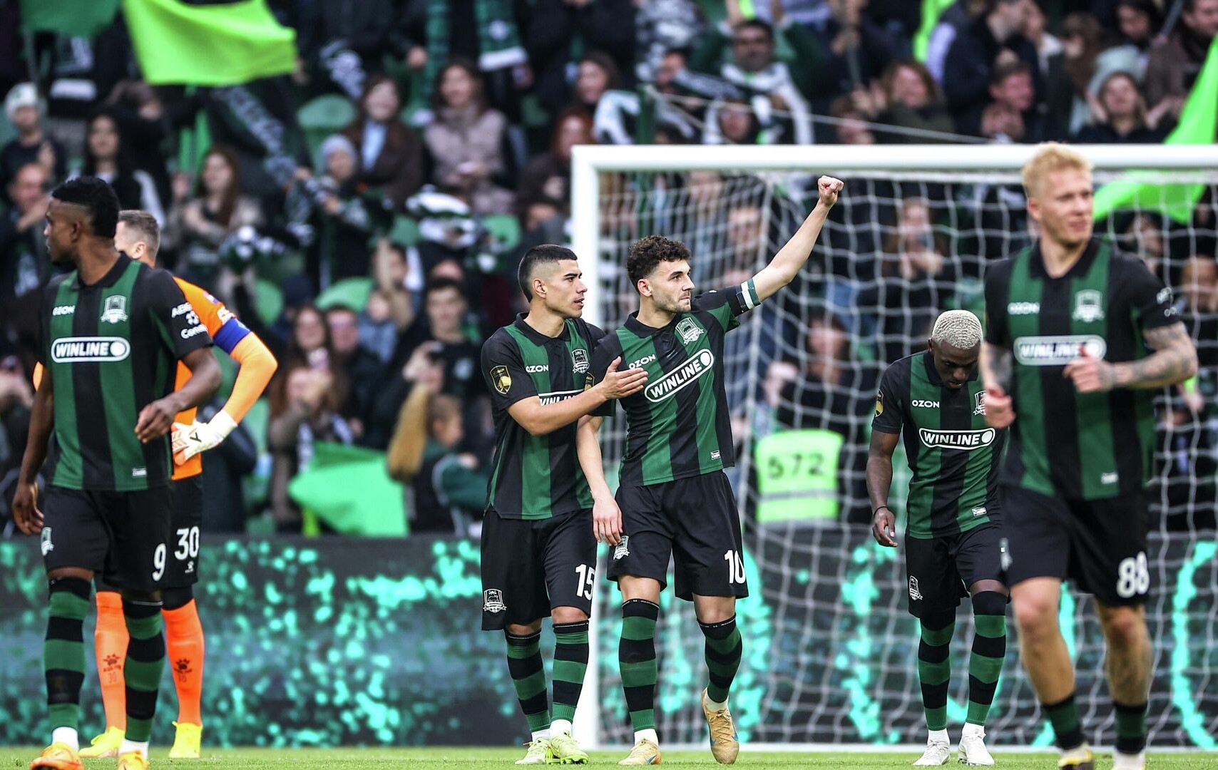 Ставки на РПЛ-2025/26. Кто станет чемпионом - «Зенит» за кэф 1,9 или «Краснодар» за кэф 4,5?