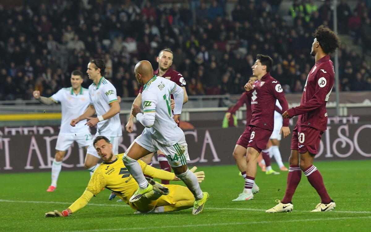 «Рома» ни разу не сыграла вничью в новом сезоне - 18 побед и 10 поражений. Кэфы 3,82 и 2,95 на ничью на этой неделе