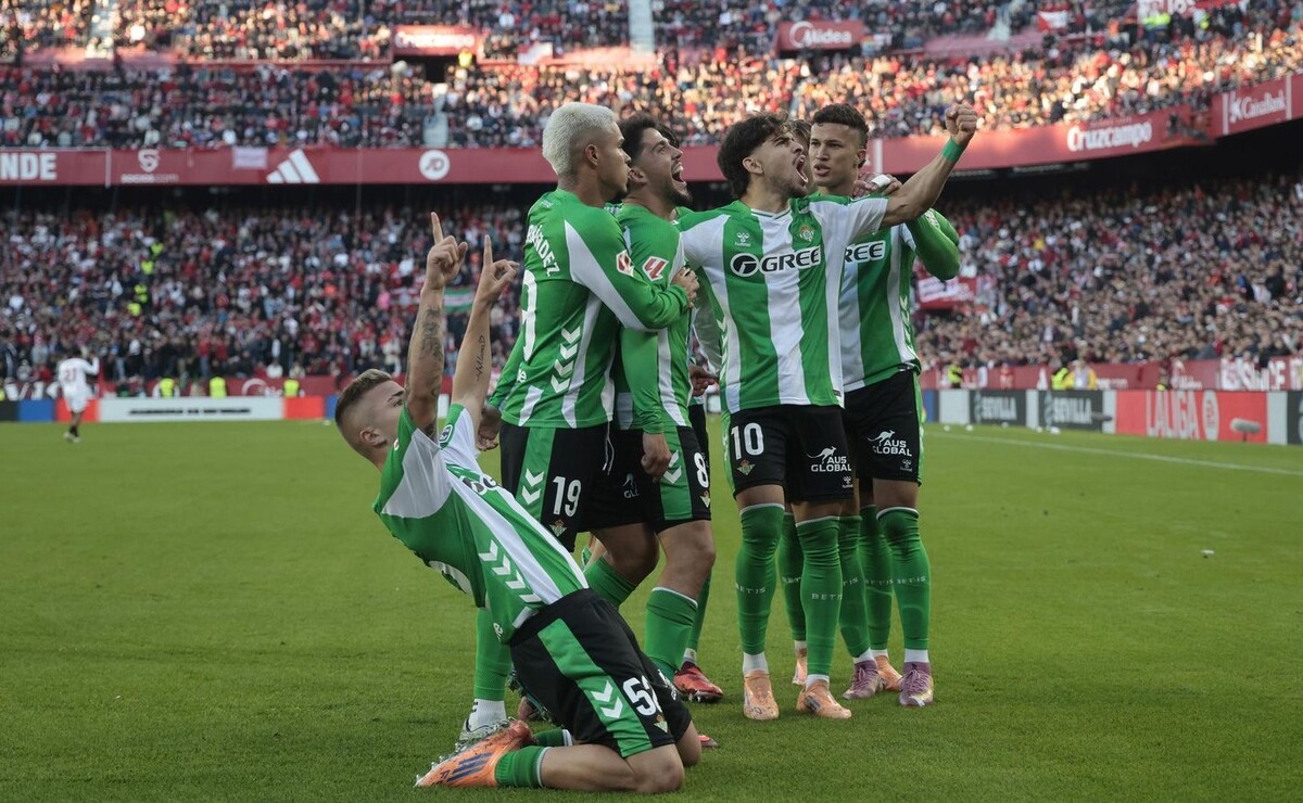 Эти 4 клуба из топ-5 лиг разучились проигрывать на выезде. Кэфы от 1,6 до 6,45 на то, что серия прервётся