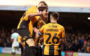 На матч Лиги 2 Англии прогрузили более 22 тысяч евро. Кэф рухнул с 2 до 1,6 на П1