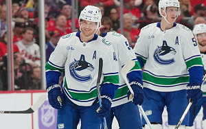 «Ванкувер» из НХЛ - мечта ставочников. В 12 последних матчах пробивается ТБ(5,5): заходят высокие кэфы